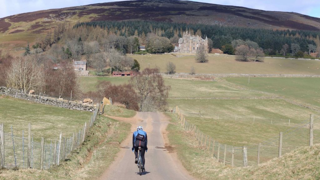 Only a few kilometres short of the official Gran Fondo distance of 120km this challenging loop offers views and quiet roads nothing short of magnificent, with lovely coffee stops and a finish through the Vale of Strathmore.